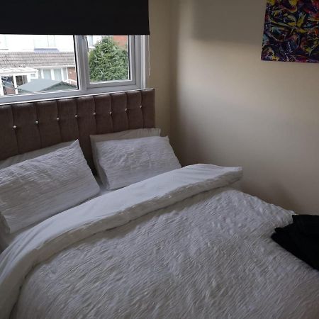 Ffrith House Villa Престатин Екстериор снимка